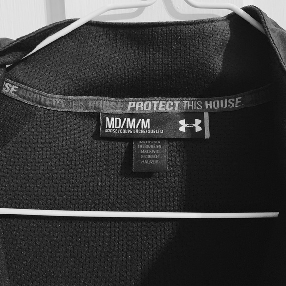 under armour jacket - Picture 2 of 2
